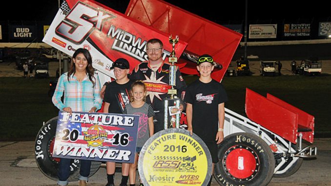 Jason-Martin-Win-URSS-vs-DCRP-Sprint-Cars-070316