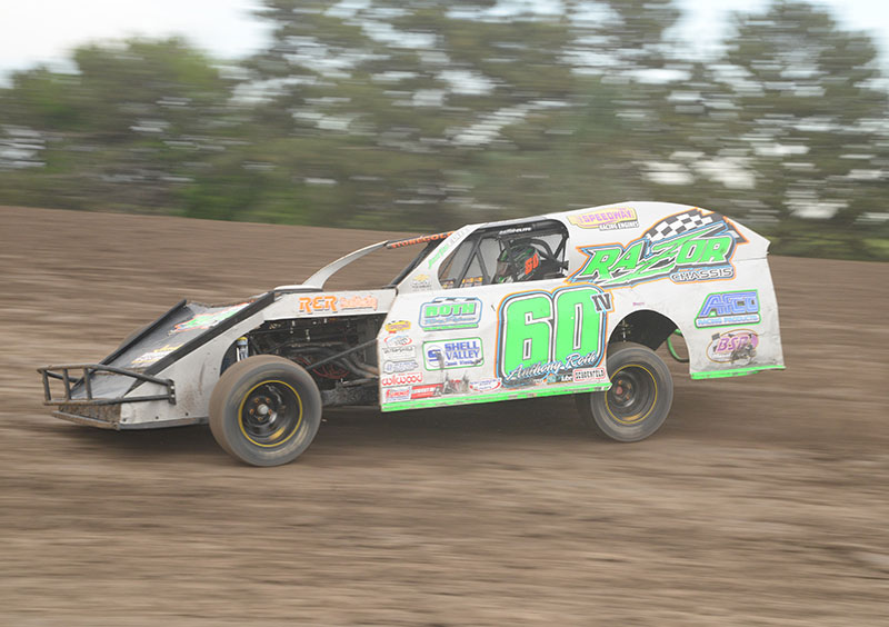 Roth wins third straight at Dawson County - IMCA - International Motor ...