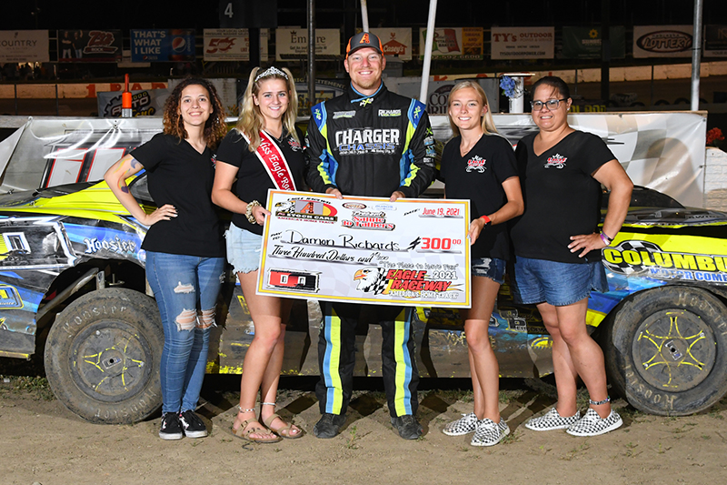 Richards rules IMCA Stock Cars at Eagle IMCA International Motor