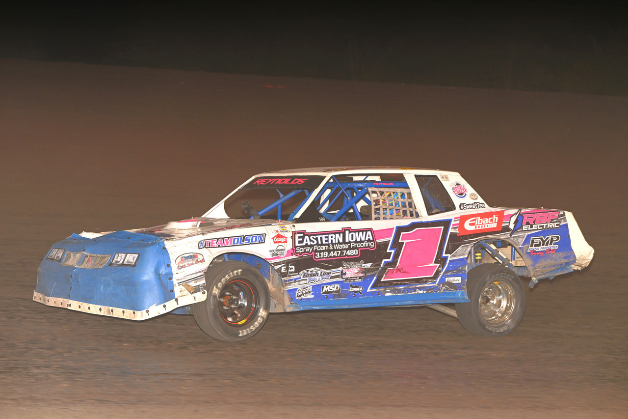 Reynolds, Zevenbergen score Stock Car qualifying wins IMCA