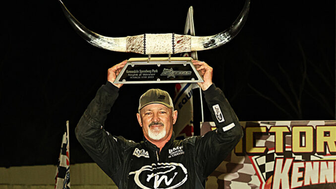 SC Paul White w: trophy