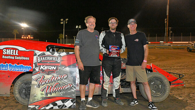 MOD Eric Hamilton (C) Bob Lyons (L) Kevin Harvick (R) VL PB Tom Macht