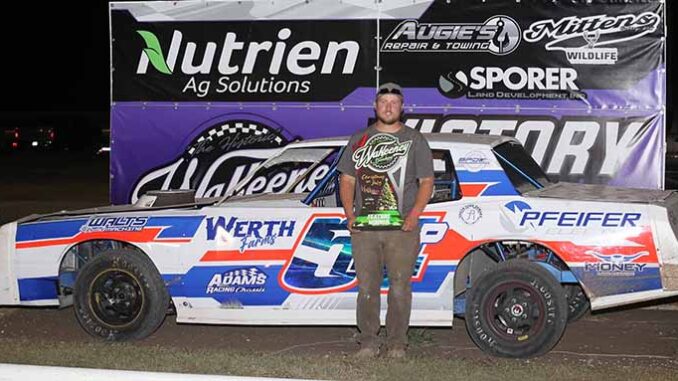SC Kyle Pfeifer VL PB Carl Larson-Photos by Red