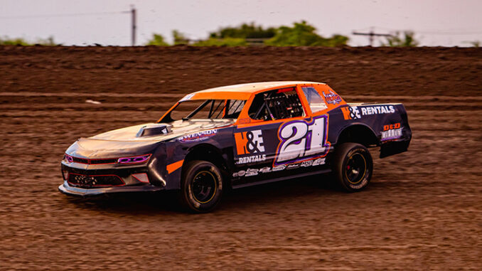 SC Dustin Mooney OT PB Southern Sass Photography